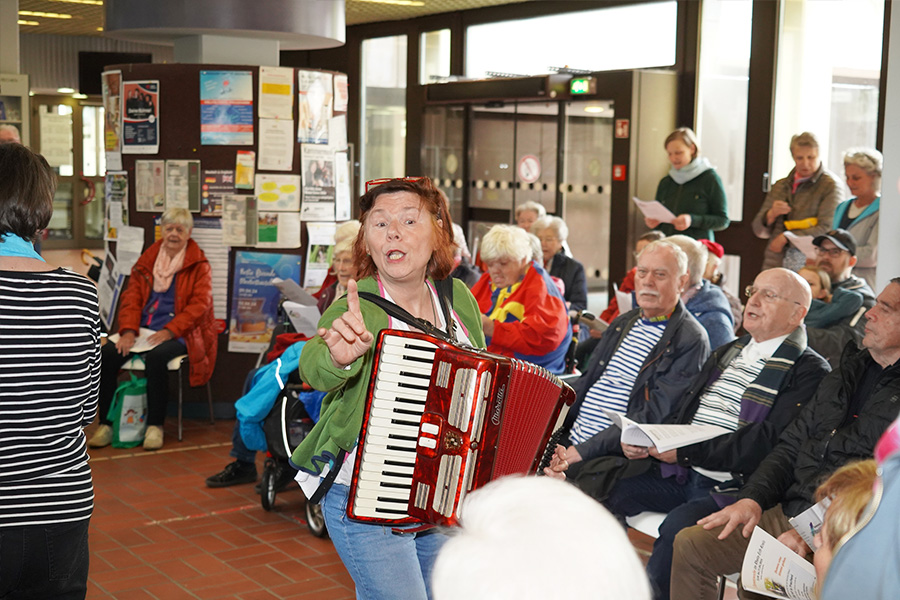 Impressionen vom Mitsingkonzert im Rathaus Frechen im Rahmen der siebten Demenzwoche - Hospiz in Frechen